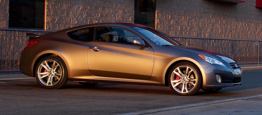  Hyundai Genesis Coupe 2010 года  (фото 208 из 300)